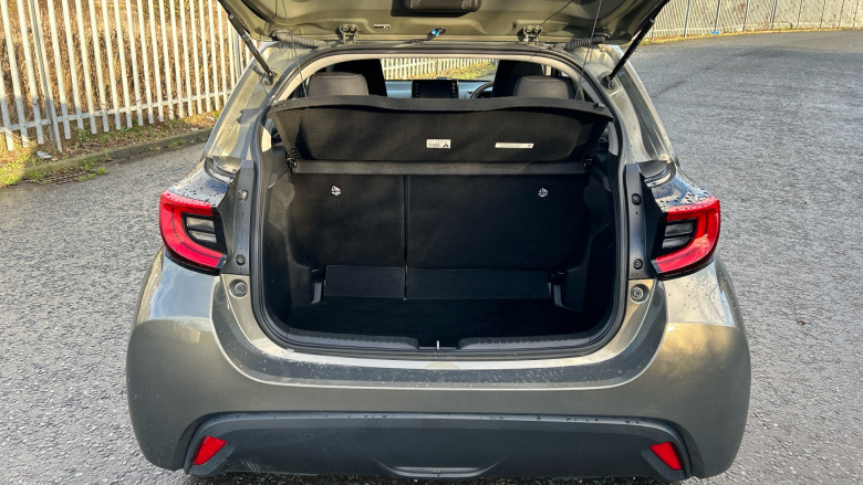 Toyota Yaris 1.5 Hybrid Design 5dr CVT Hybrid Hatchback